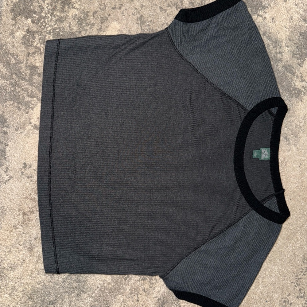 Wild Fable Black Short Sleeve Cropped Shirt
